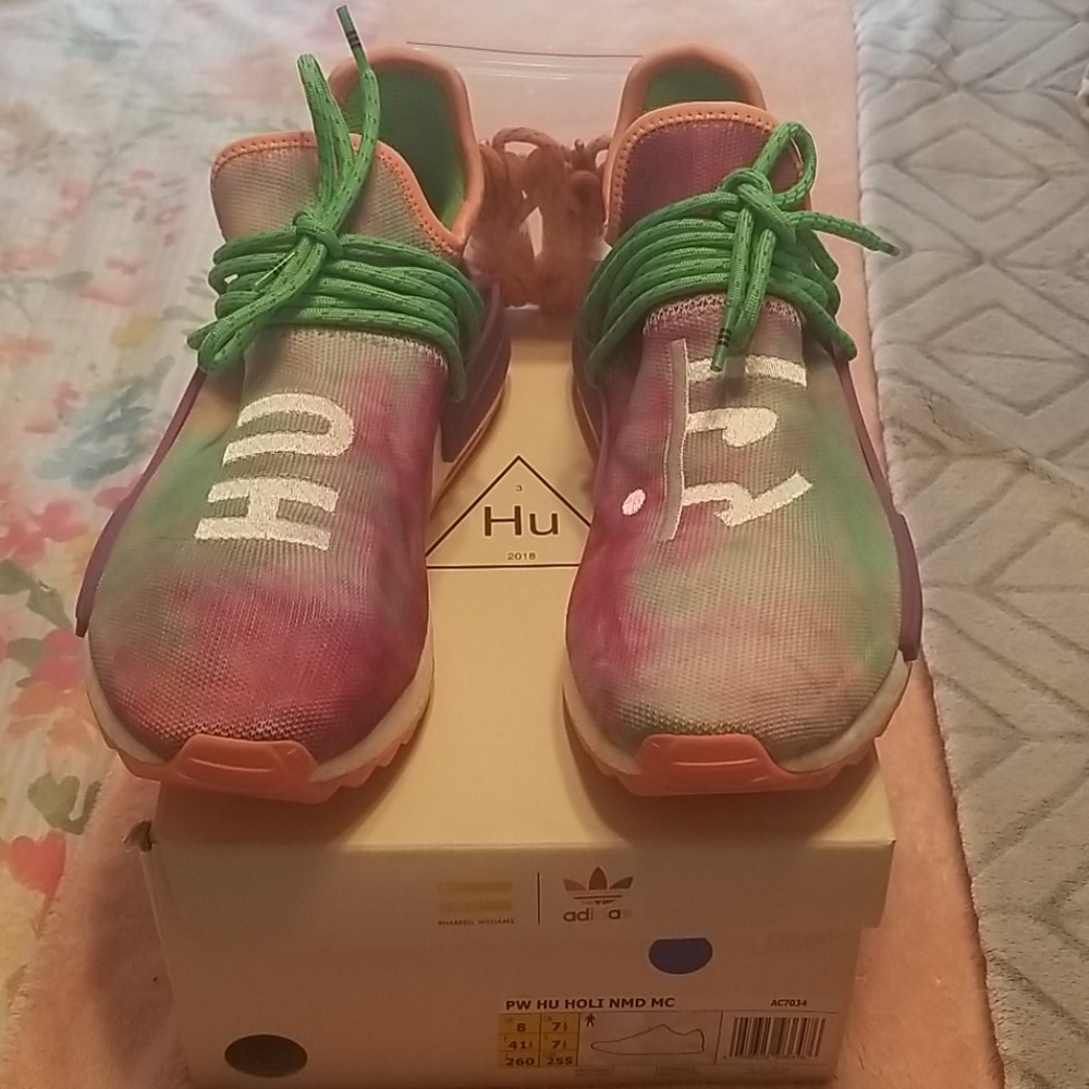 PW HU HOLI NMD MC